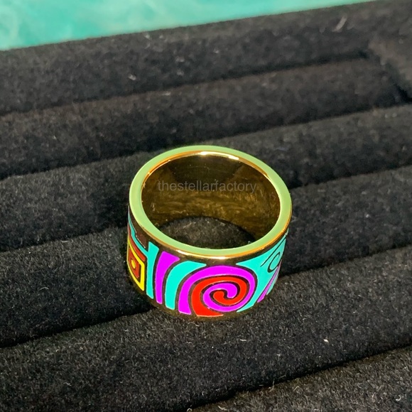 🥳 Re stock alert! 🥳 Gorgeous Statement Ring - Picture 2 of 7